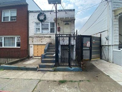 324 Shepherd Avenue
