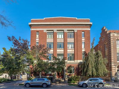 17 W 10th St UNIT 420