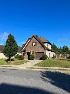 1095 Springfield Dr