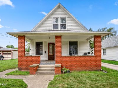 852 Wright Ave