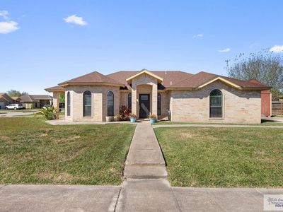 Property at 328 Valle Alto Dr, Los Fresnos, TX
