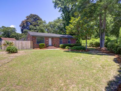 1144 Wyndham Rd