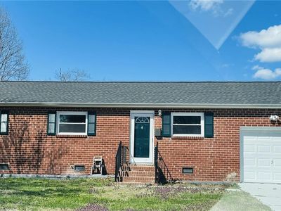 475 Duchess Ct