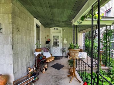 Property at 906 Columbia Ave, Leavenworth, KS