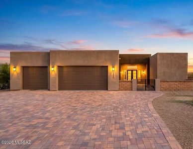 2451 E Old Stone House Trl