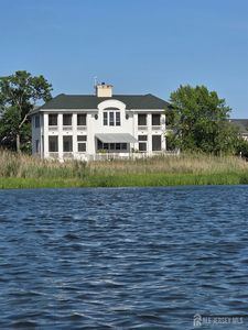 43 Columbus Dr