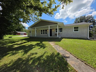 8445 Highway 196