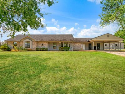537 Farm Road 2820