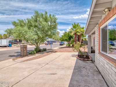 2757 W Calle Del Huerto