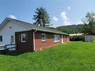 136 Ivy Drive