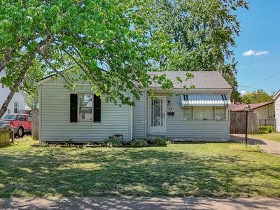 1535 Macarthur Dr