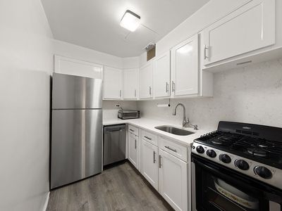309 E 87th St APT 1D