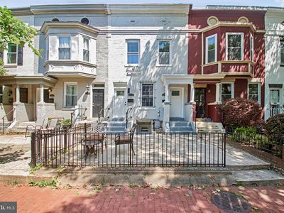 219 P St NW