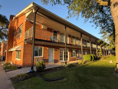 2121 Clawson Ave APT 101