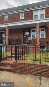 834 Umbra St