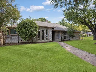 3702 Elmcrest Cir