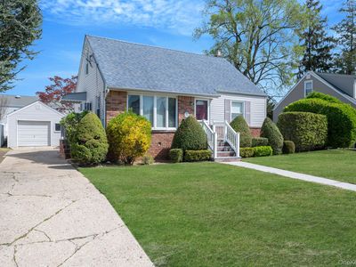 216 Doris Avenue