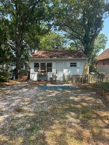 3704 Bay Dr