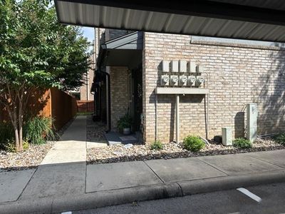 2718 Old Field Dr