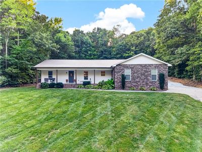 860 Black Lake Rd