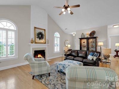 793 Seipel Dr