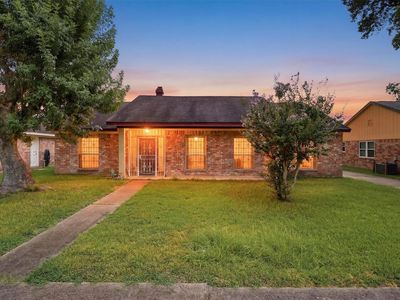 12126 Pine Knoll Dr