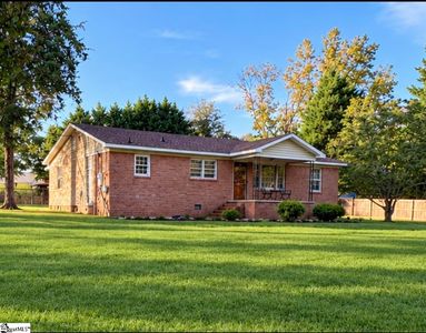 5 McGill Rd