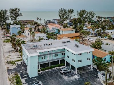 8200 Bayshore Dr APT 1