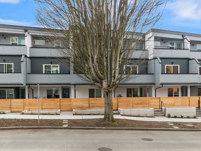 105 NW 39th Street #B