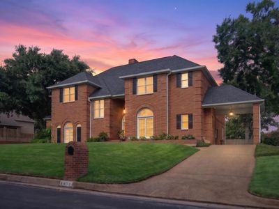 6401 Hollytree Cir