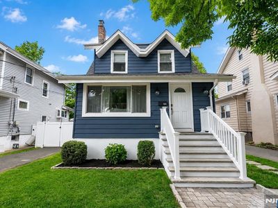 6 Pershing Ct