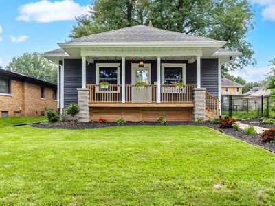 Property at 1107 W 16th St, Davenport, IA