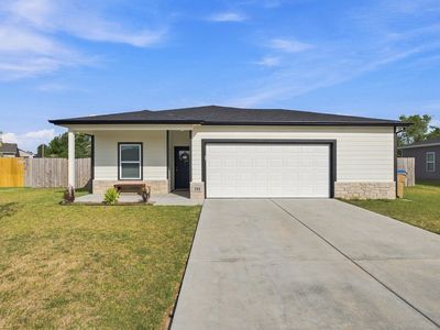 Property at 211 S Gatewood St, Valley Center, KS