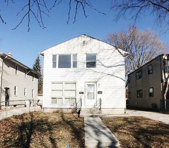 4606 West Eggert PLACE UNIT 4604