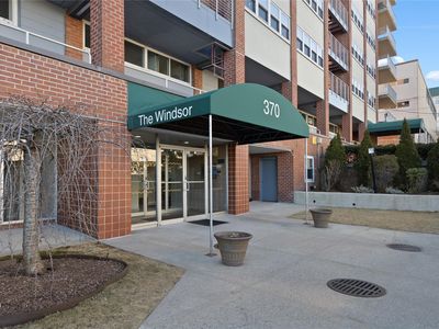 370 Westchester Avenue #6C