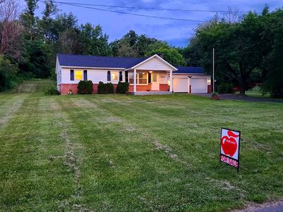 8803 Sharpsburg Pike