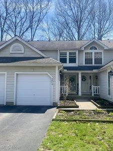 Property at 2978 Heatherwood Ct, Stow, OH