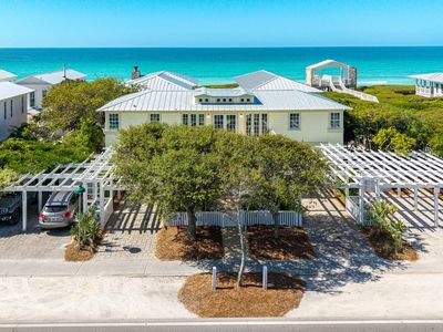 2048 E County Highway 30a