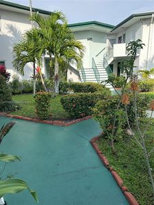 18720 NE 18th Ave APT 115