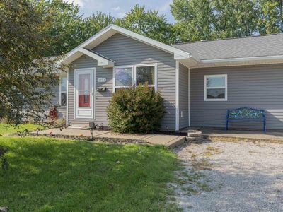 2127 W Buena Vista Rd