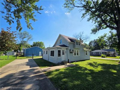 131 W 5th St