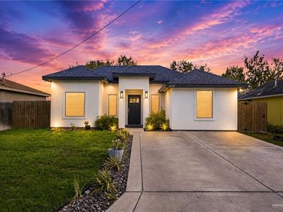 2120 Azteca Ave