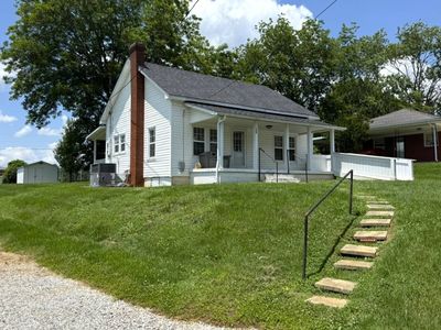 108 Woodland St