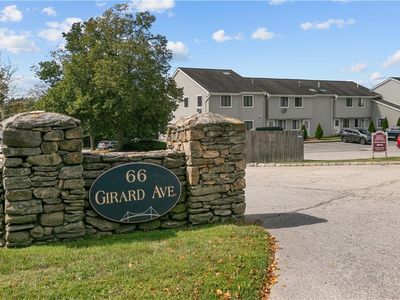 66 Girard Ave UNIT 401