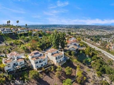 6372 Camino Largo