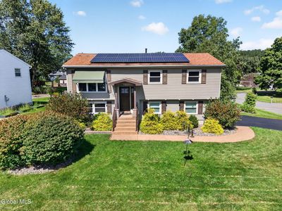Property at 201 Deerfield Court, Voorheesville, NY