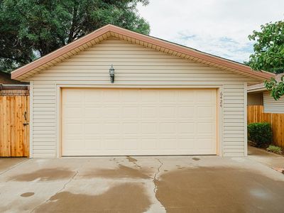 6424 Amber Dr