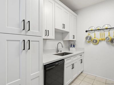 8310 Regents Rd UNIT 1E