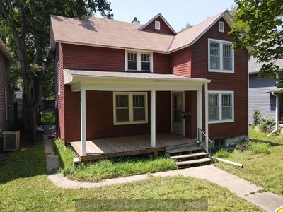 211 S 29th St