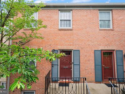 1642 Beekman Pl NW APT A